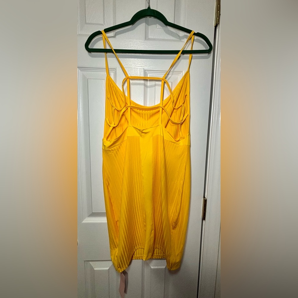 NWT MICAS SZ L YELLOW Womens Ribbed Bodycon Mini Dress - Picture 3 of 4